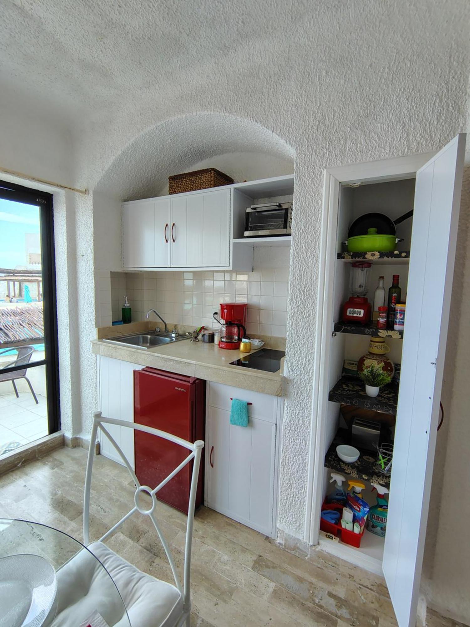 Beachfront Studio With Ocean View Канкун Екстериор снимка